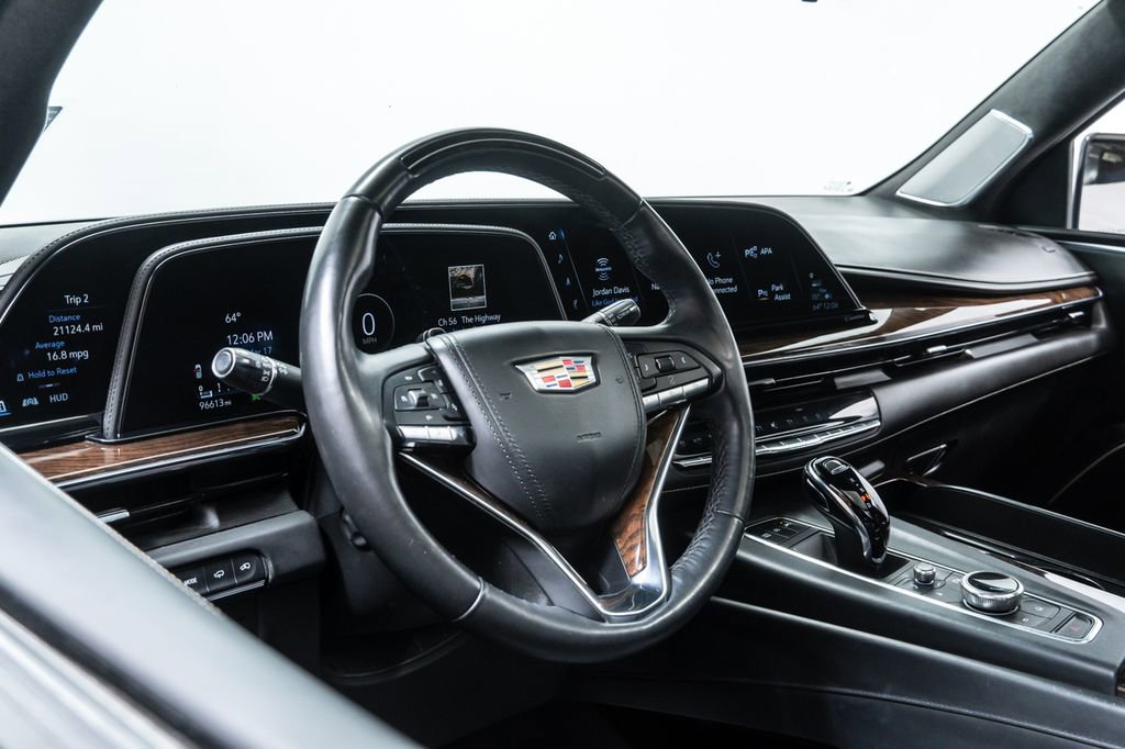 Used 2022 Cadillac Escalade Sport Platinum w/ Heavy-Duty Trailer Package image 13