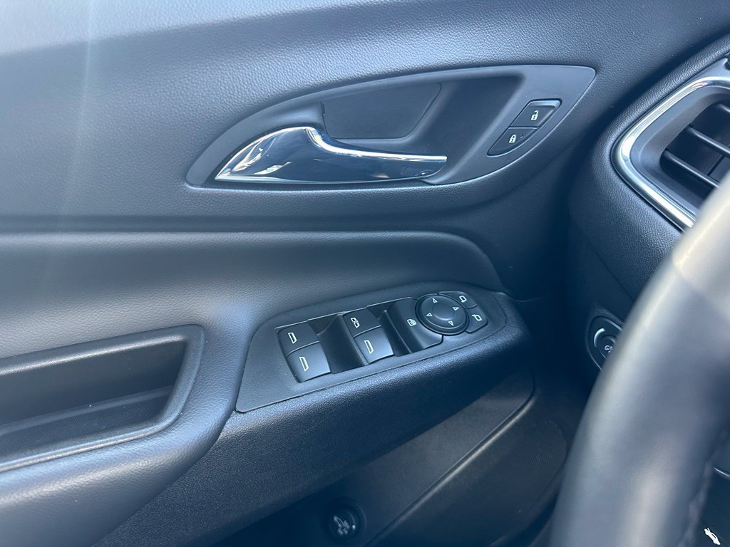 Used 2024 Chevrolet Equinox LT w/ LPO, Floor Liner Package AWD/4WD image 13