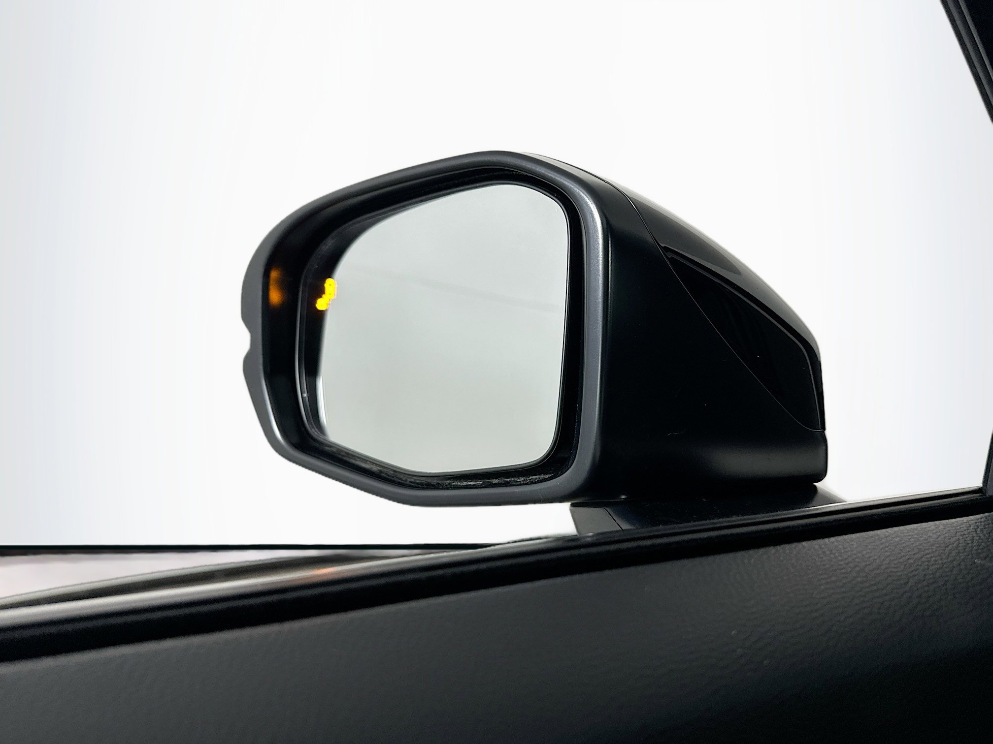 Used 2025 Honda CR-V EX-L image 16