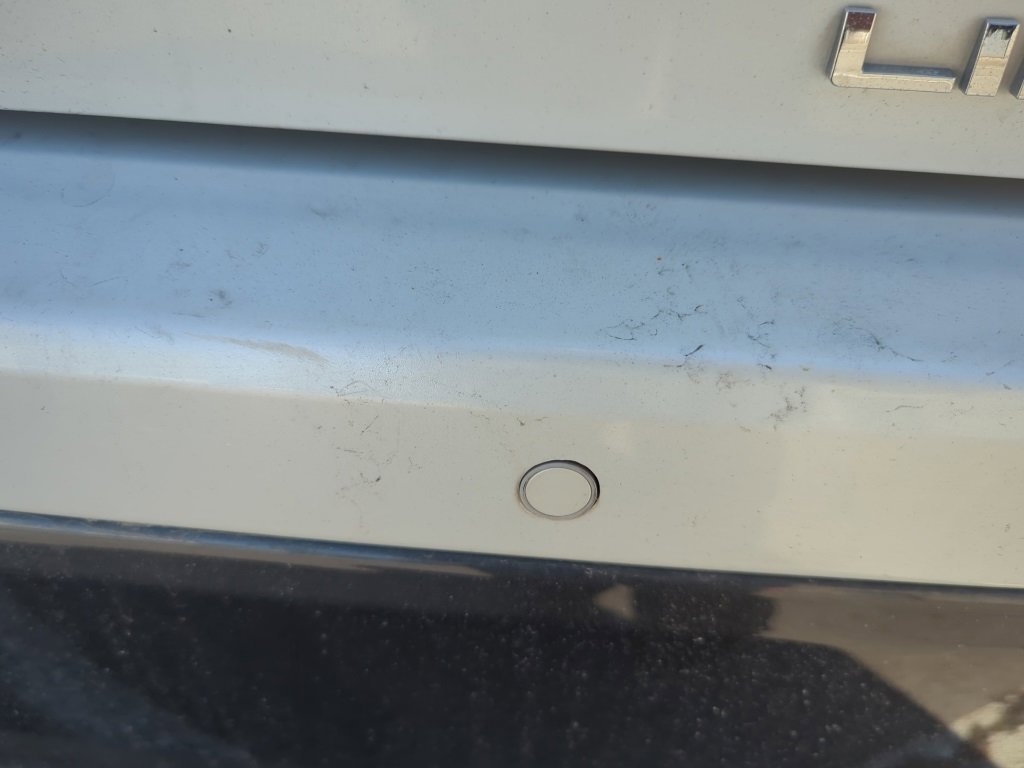 Used 2021 Toyota Highlander Limited image 9