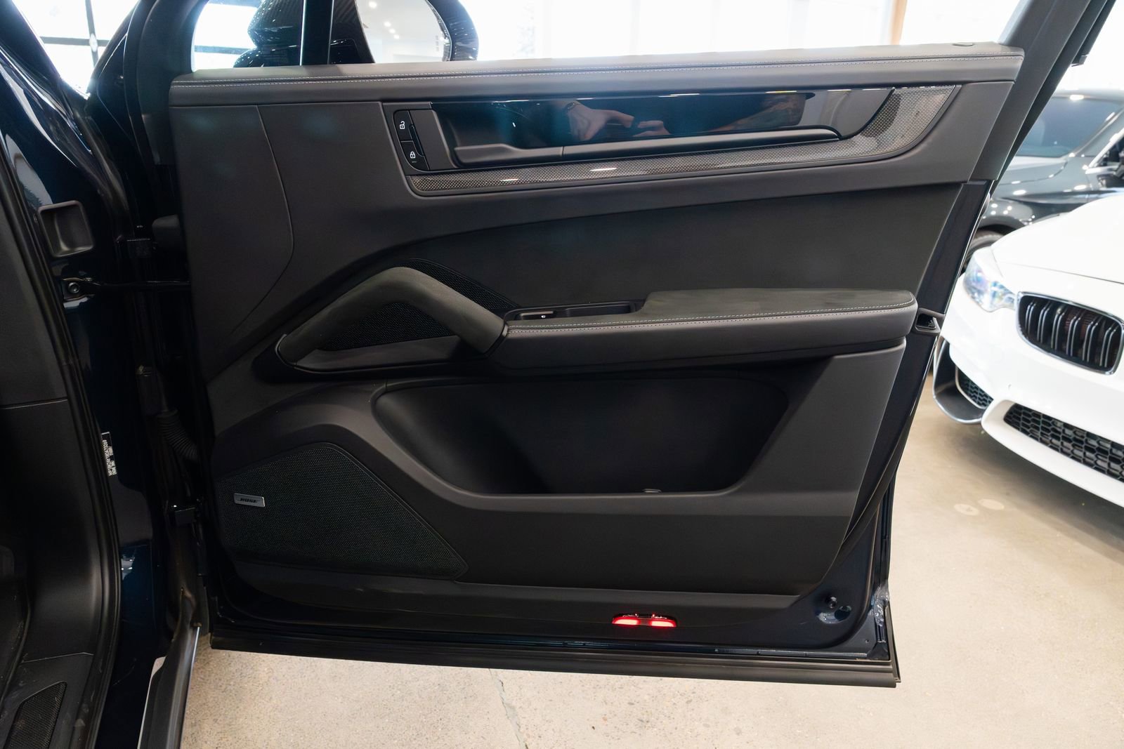 Used 2024 Porsche Cayenne Turbo GT image 25