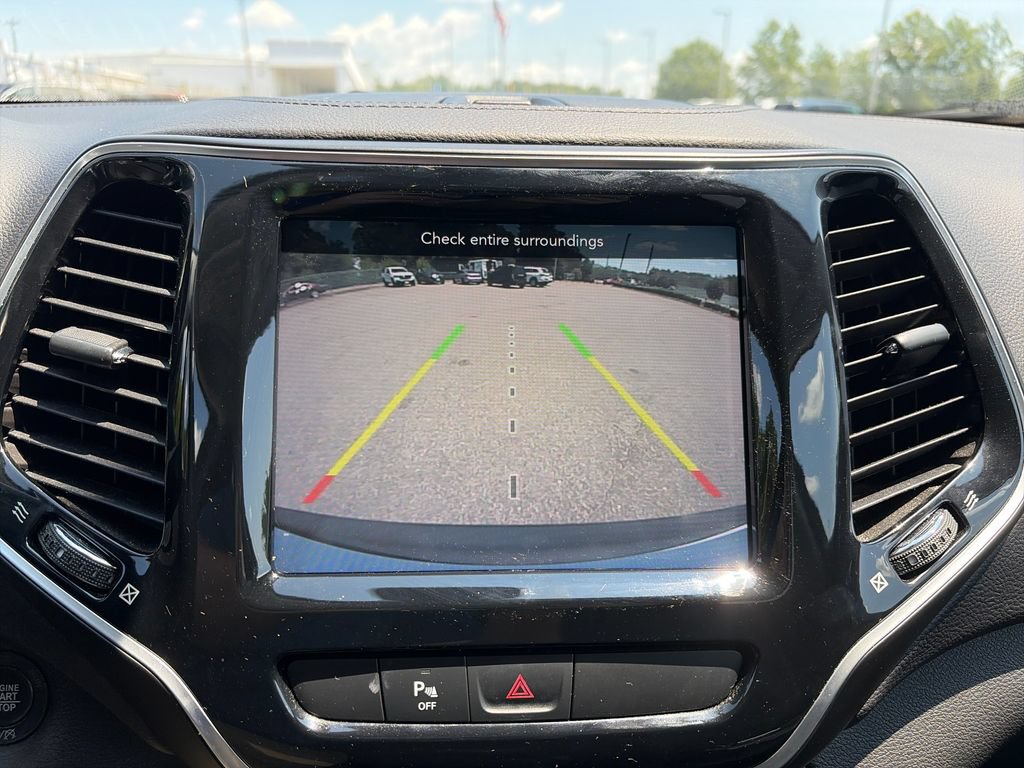 Used 2019 Jeep Cherokee Limited AWD/4WD image 20