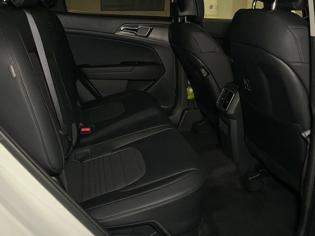 Certified 2025 Kia Sportage SX Prestige AWD/4WD image 17
