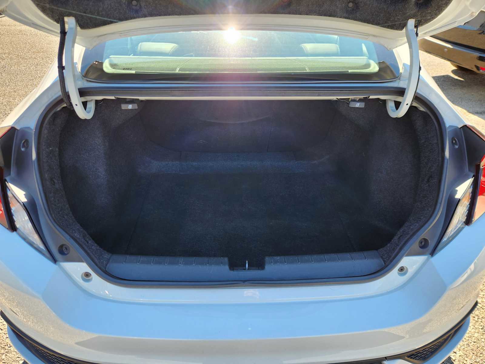 Used 2019 Honda Civic Touring image 20