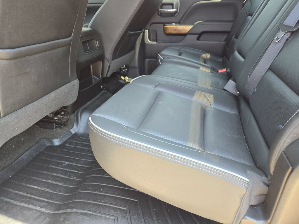Used 2018 Chevrolet Silverado 2500 High Country w/ Duramax Plus Package AWD/4WD image 31
