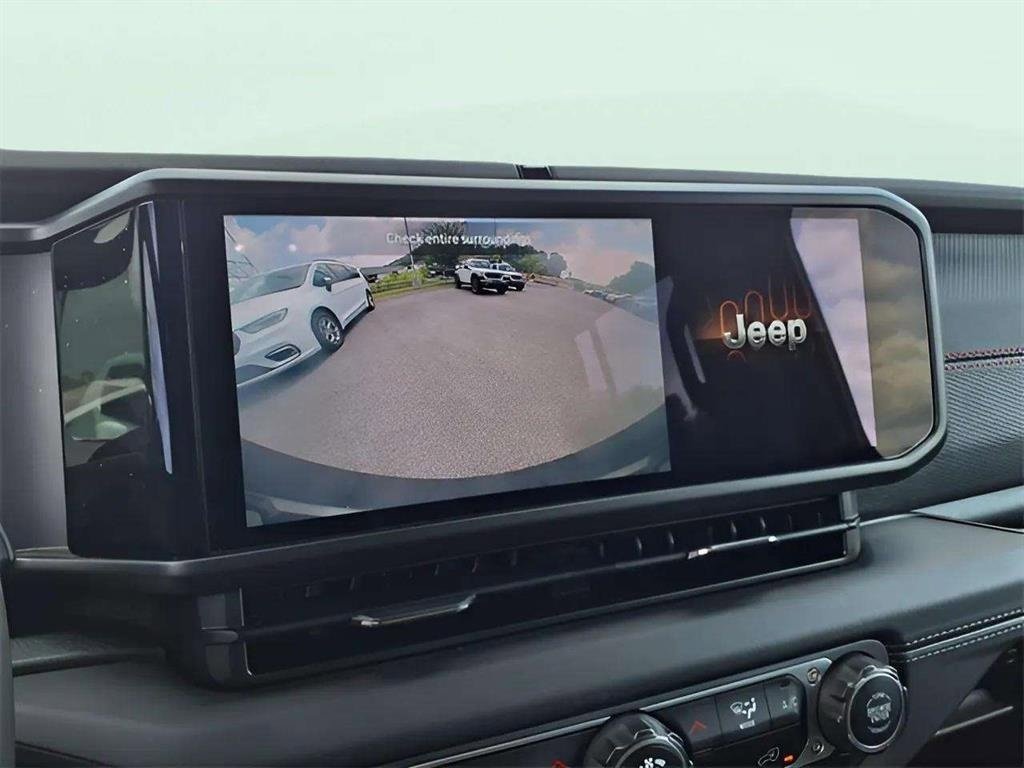 Used 2024 Jeep Wrangler Unlimited Rubicon image 20