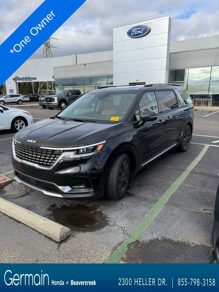 Used 2024 Kia Carnival SX Prestige image 1