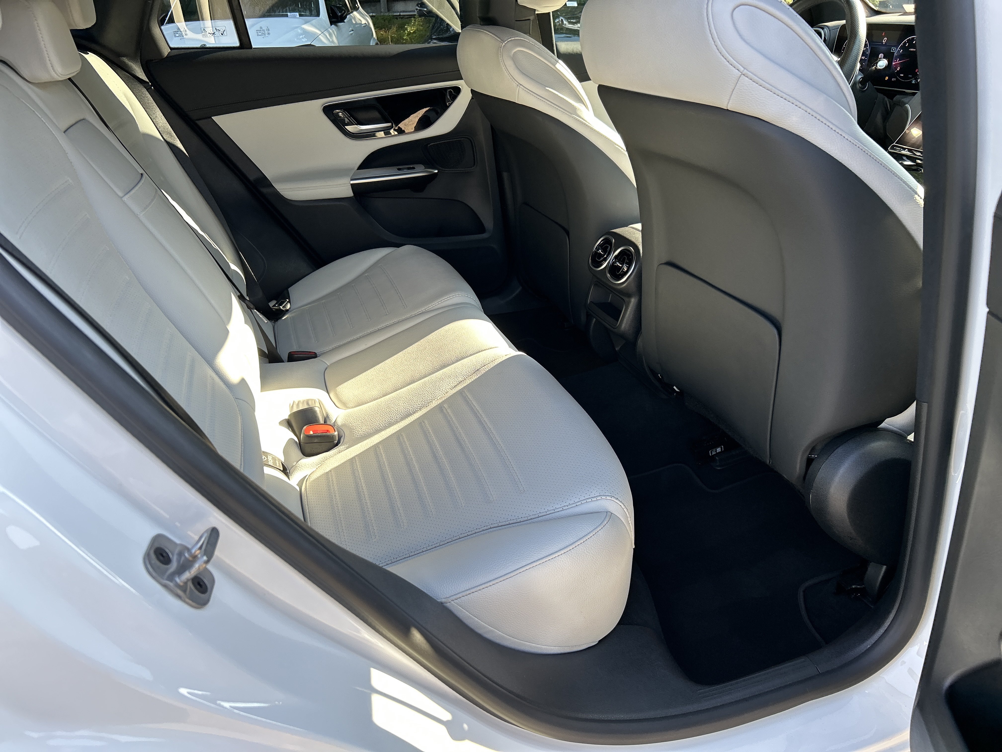 Certified 2024 Mercedes-Benz GLC 300 4MATIC w/ AMG Line image 44
