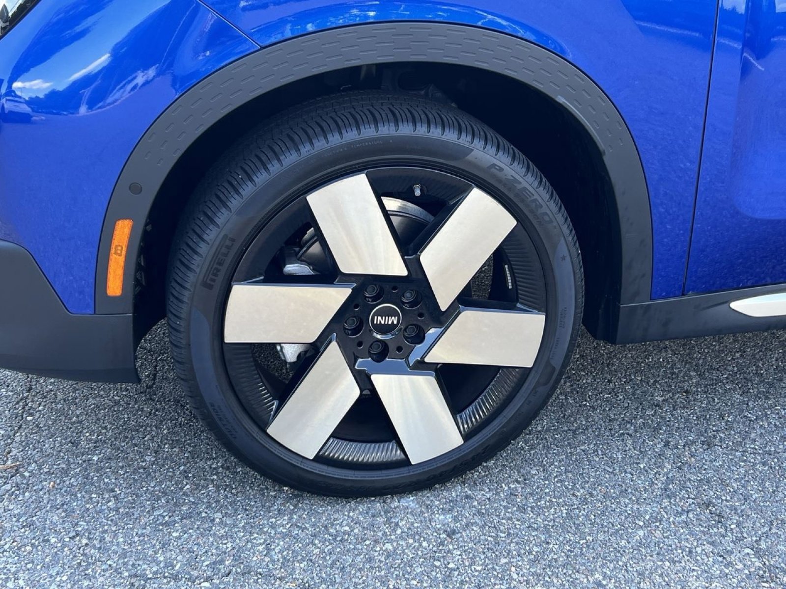 Certified 2025 MINI Cooper Countryman S image 9