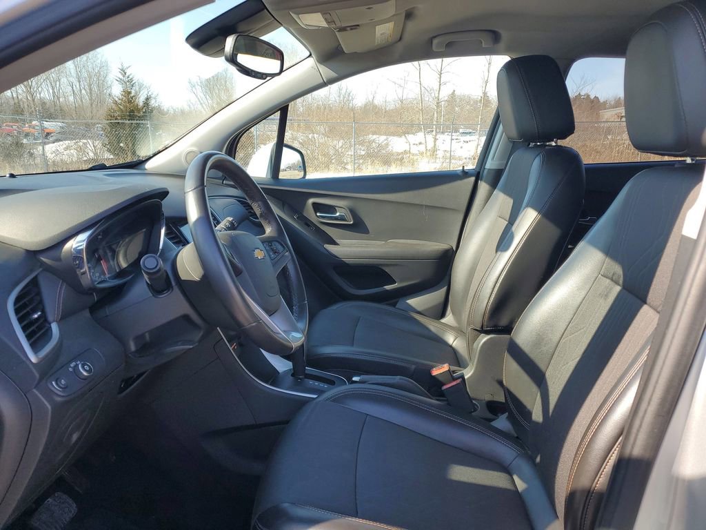 Used 2019 Chevrolet Trax LT w/ LT Convenience Package image 5
