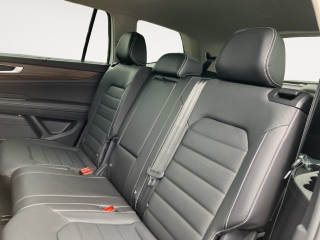 New 2025 Volkswagen Atlas SEL image 11