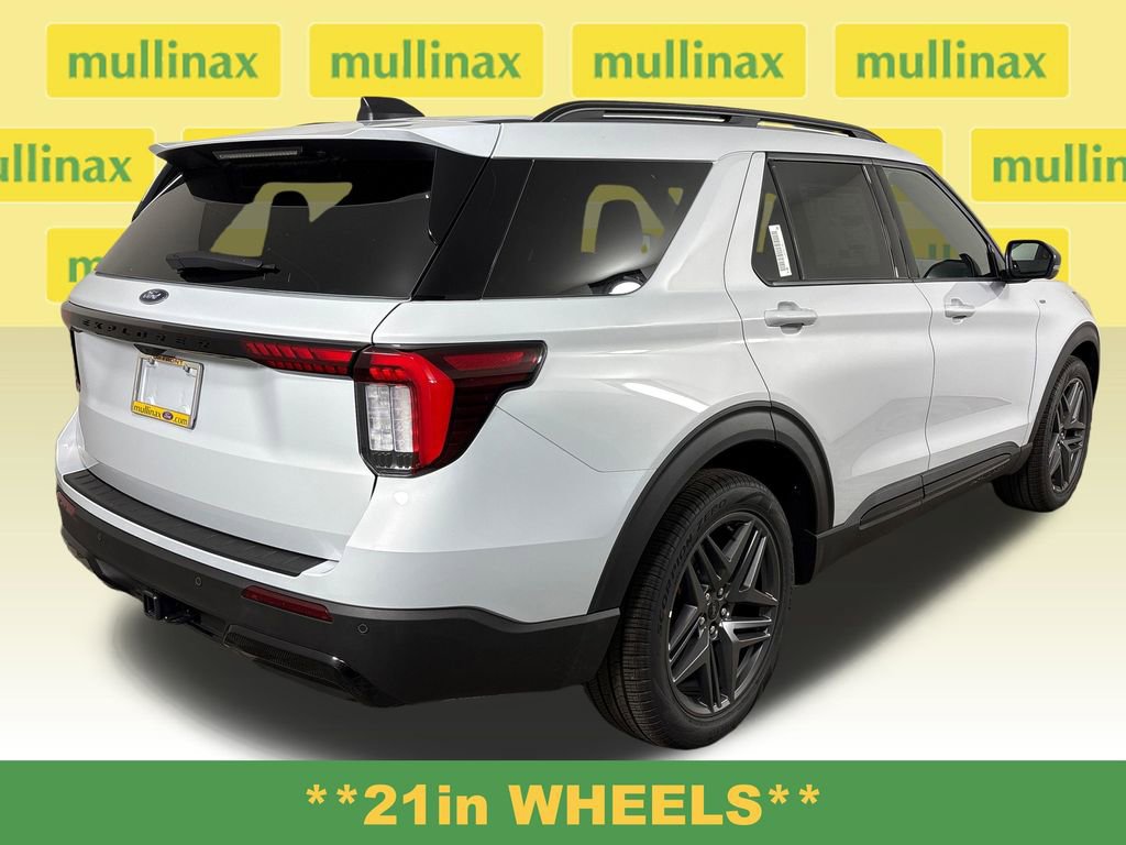 New 2026 Ford Explorer ST-Line RWD image 4
