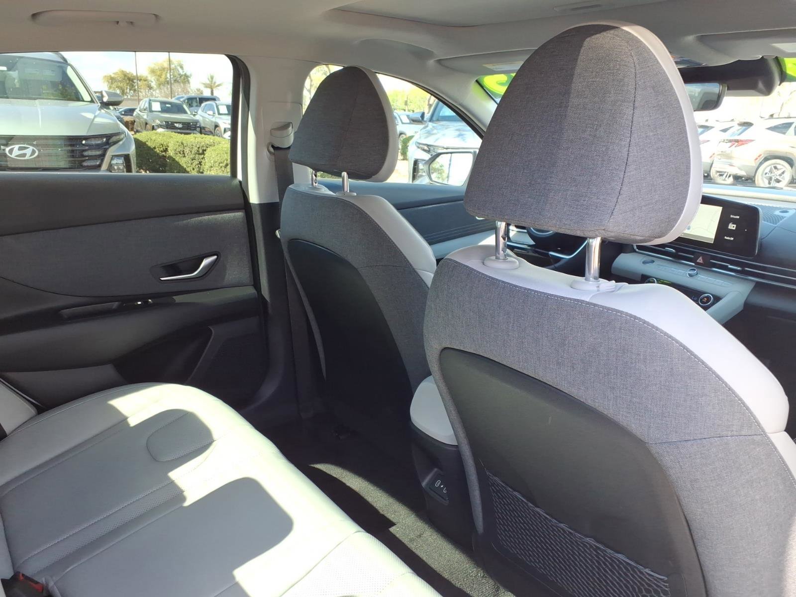 Certified 2025 Hyundai Elantra Limited image 13