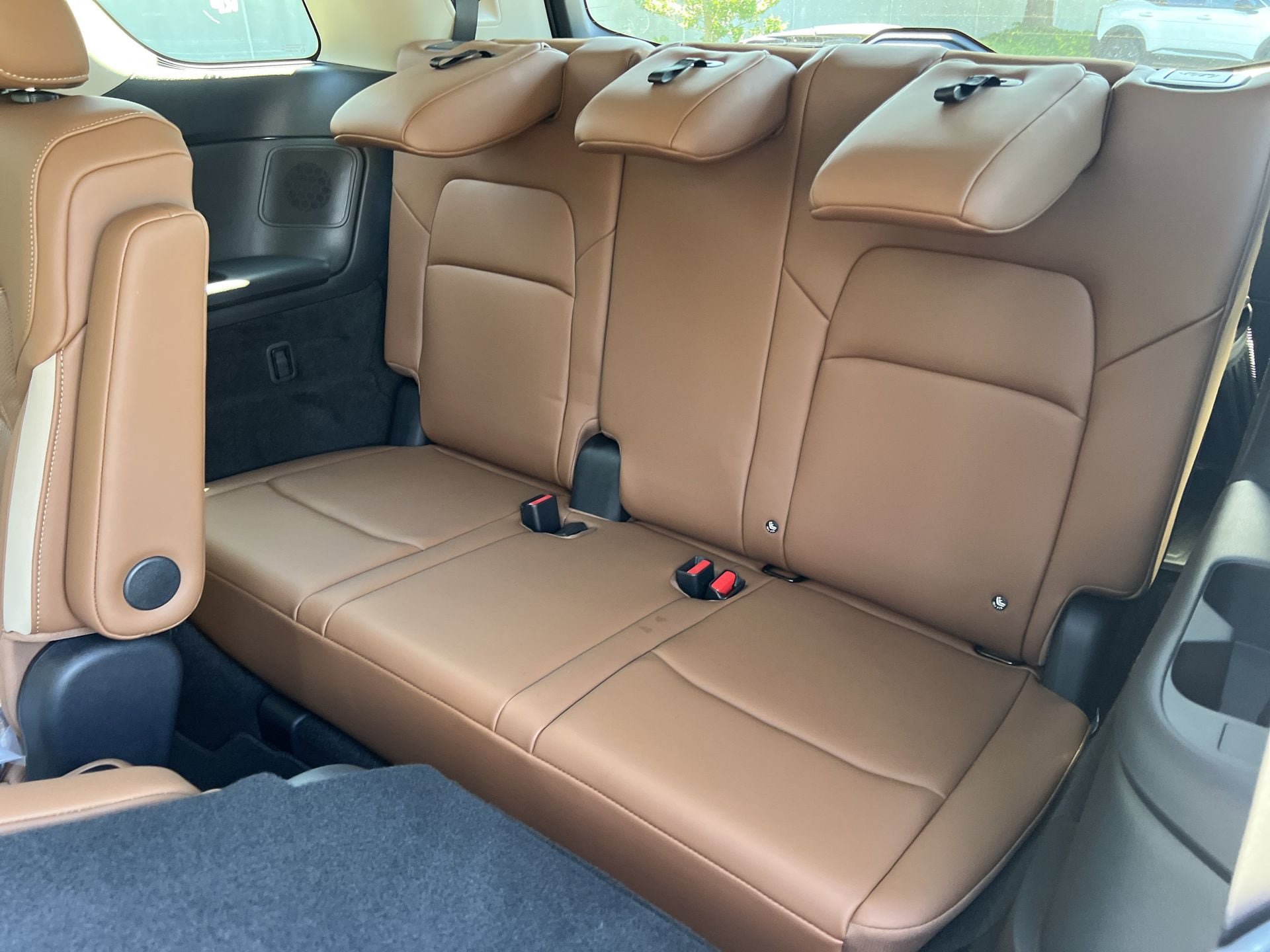 New 2026 Nissan Pathfinder Platinum w/ Accent Package FWD image 20