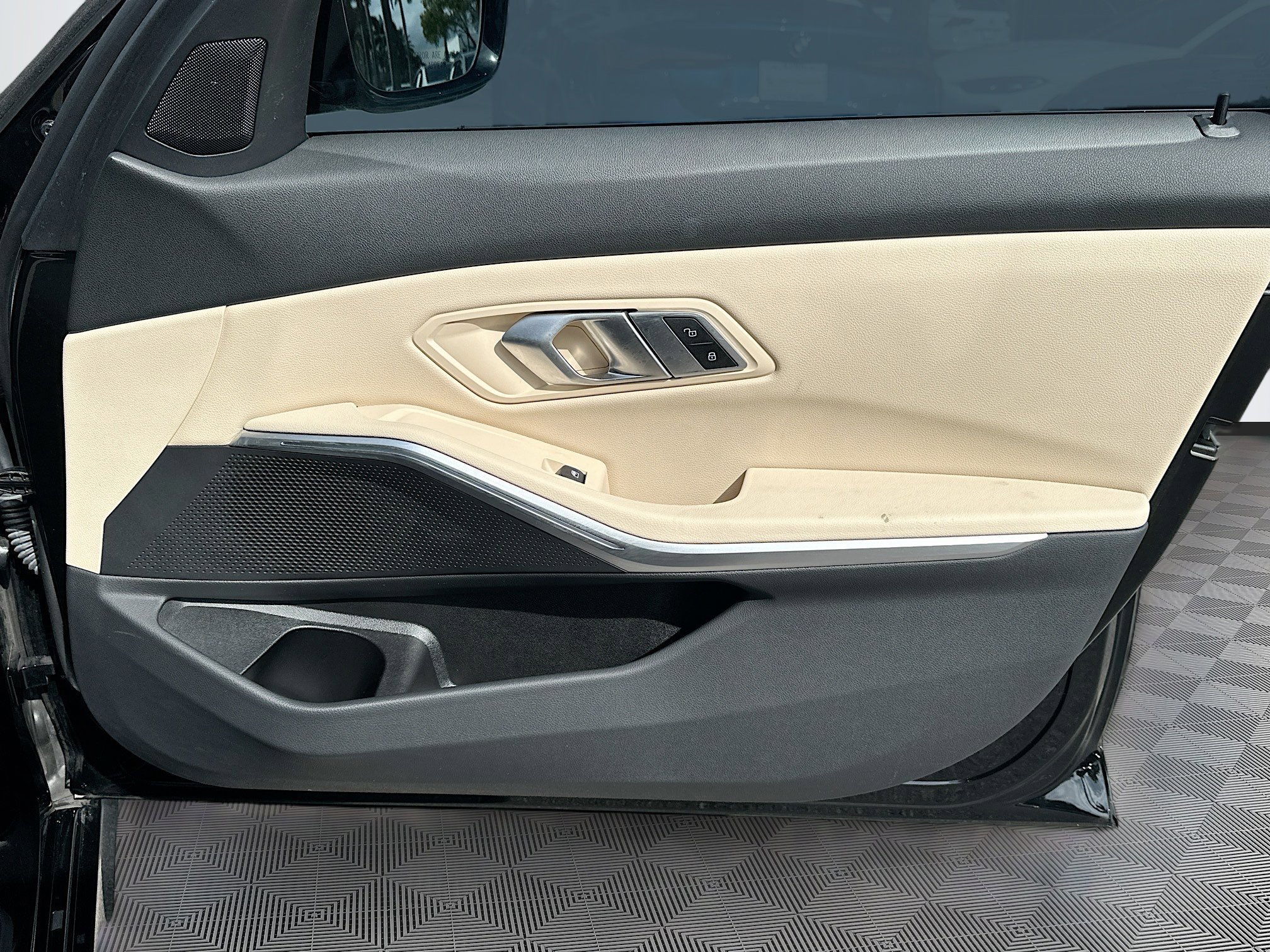 Certified 2022 BMW 330i Sedan w/ Driving Assistance Package image 35