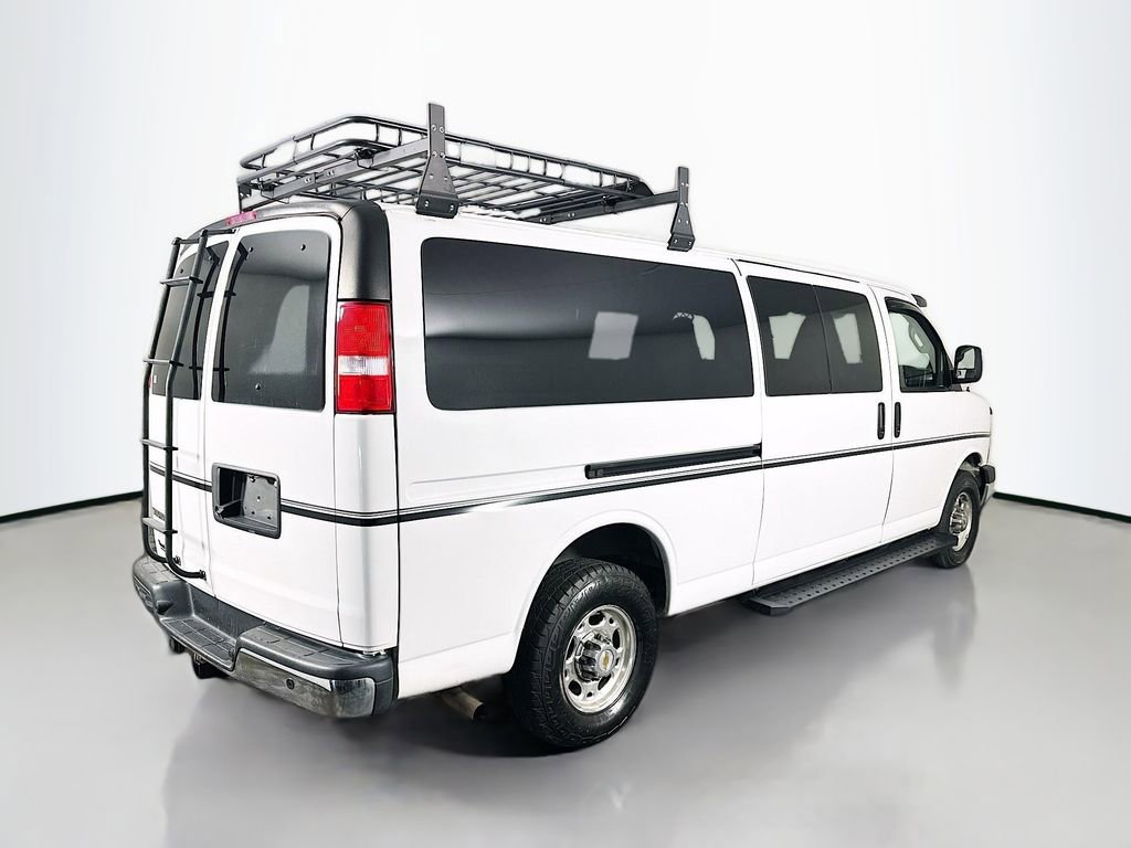 Used 2022 Chevrolet Express 2500 Extended image 7
