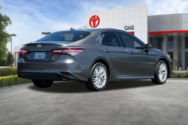 Used 2018 Toyota Camry XLE w/ Audio Package FWD image 5