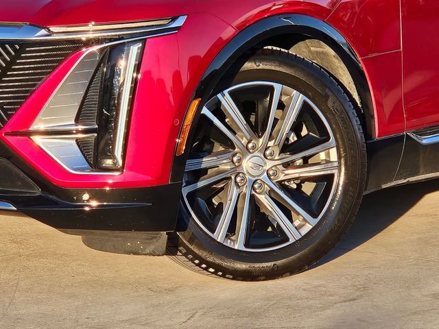 Certified 2024 Cadillac Lyriq Luxury image 6