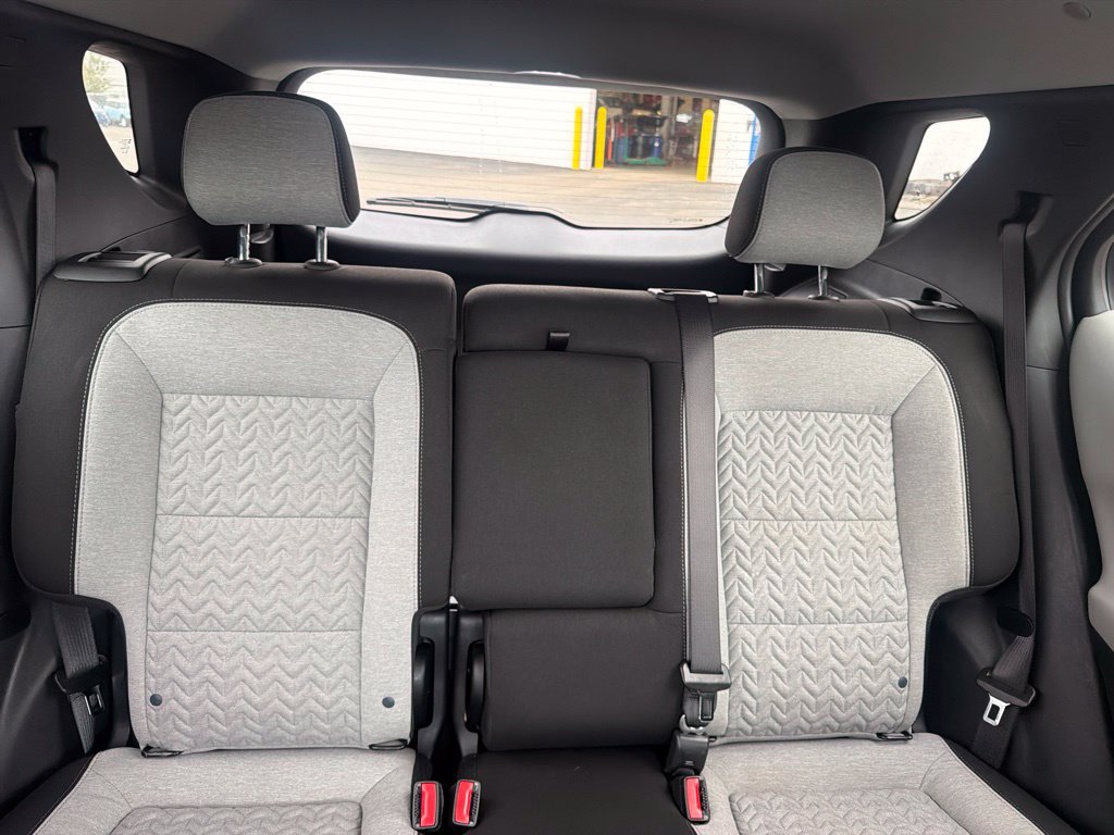 Used 2023 Chevrolet Equinox LT w/ Driver Convenience Package FWD image 45