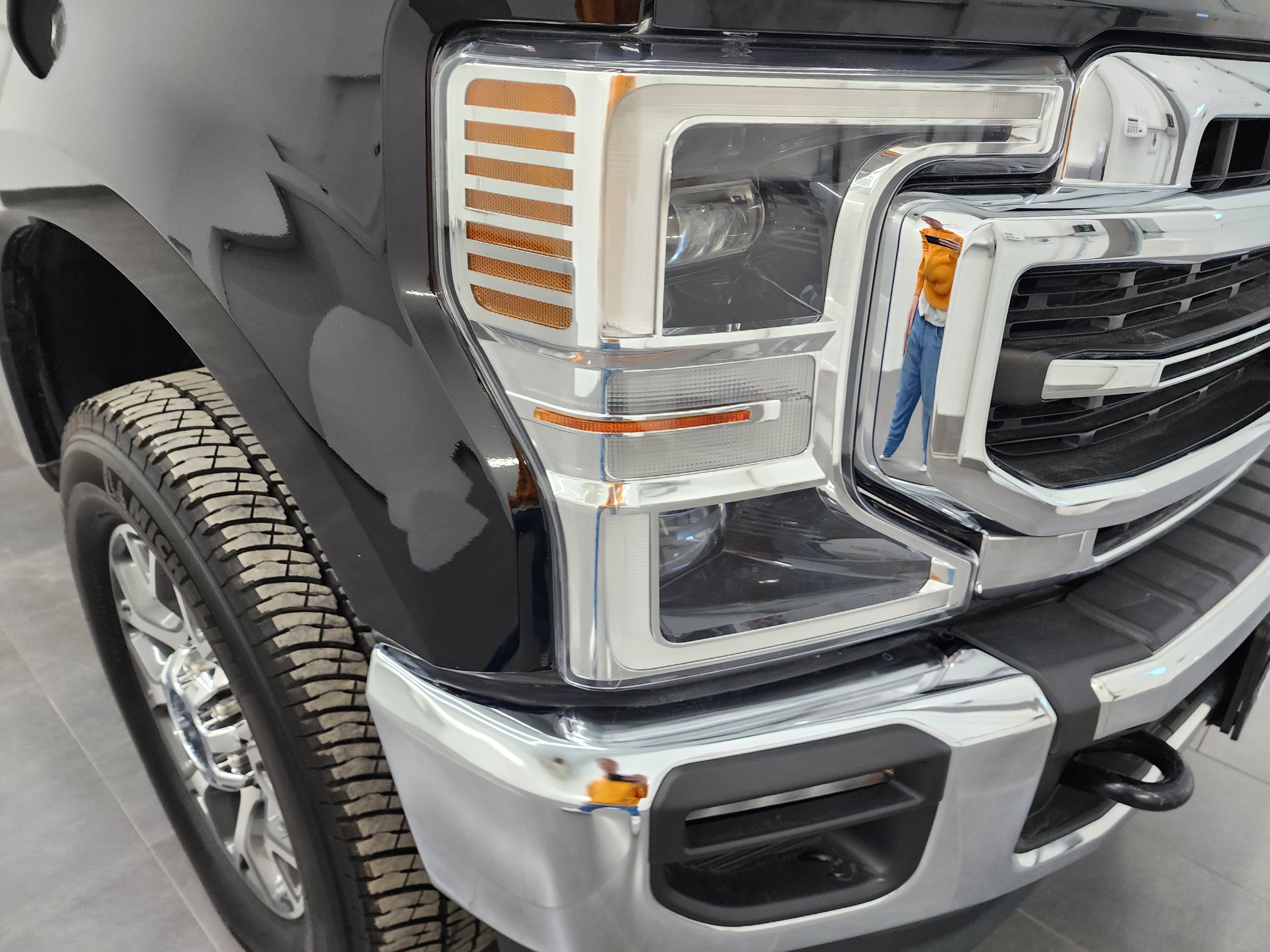 Used 2021 Ford F350 Lariat w/ Lariat Ultimate Package AWD/4WD image 26