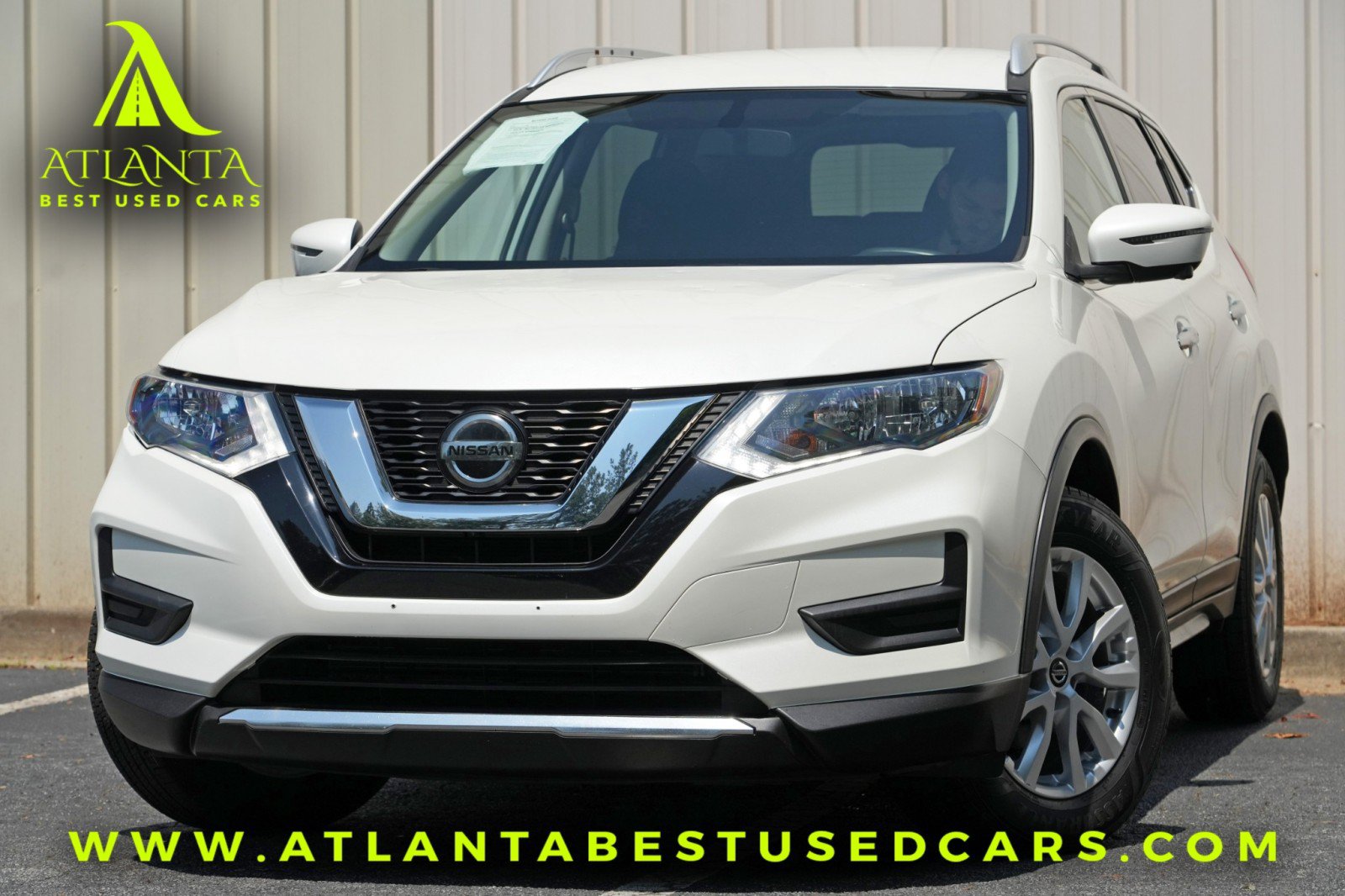 Used 2018 Nissan Rogue SV w/ Premium Package