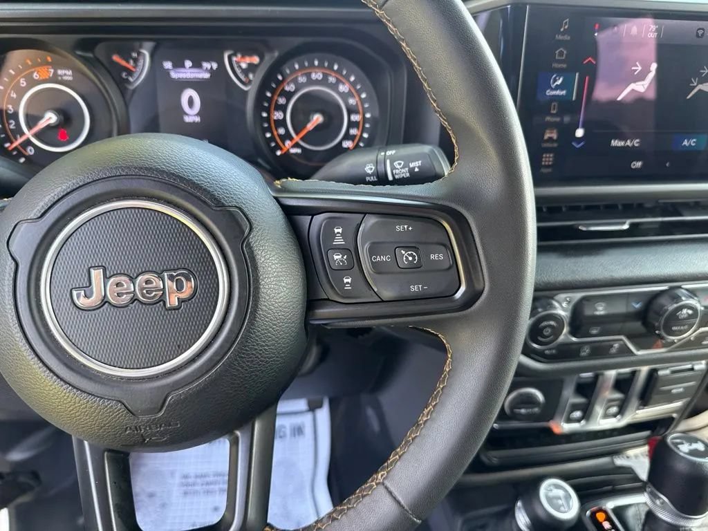 Used 2024 Jeep Wrangler Sport AWD/4WD image 18