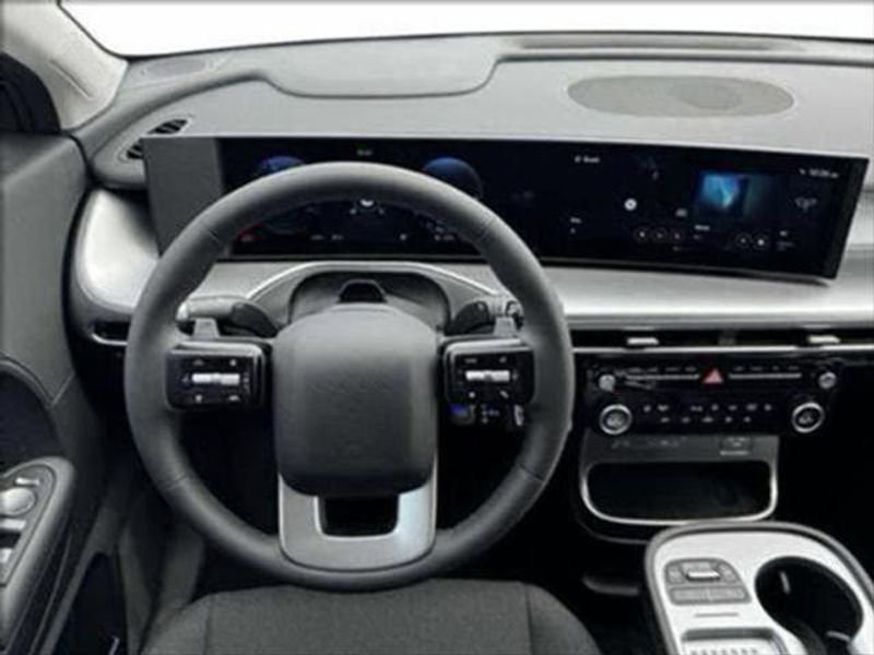 New 2026 Hyundai Ioniq 9 SE image 13