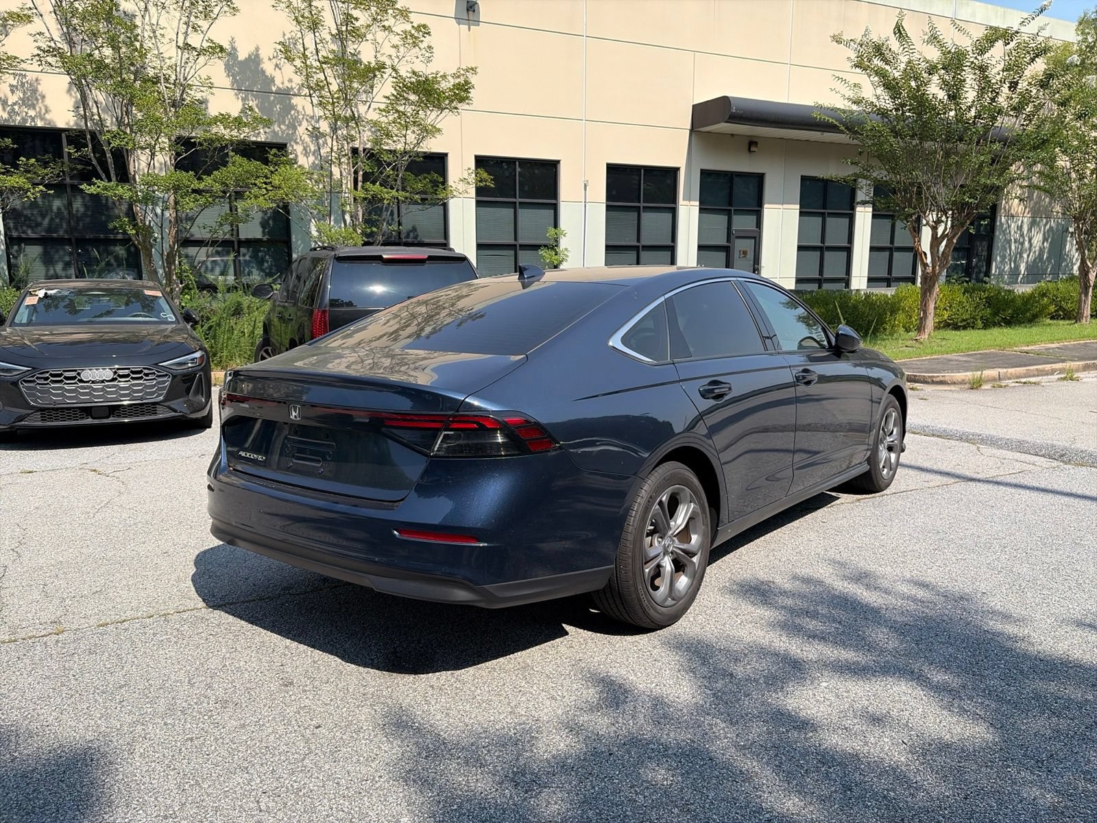 Used 2024 Honda Accord EX image 6