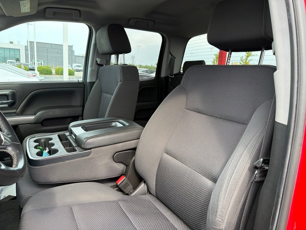 Used 2018 Chevrolet Silverado 1500 LT w/ All Star Edition AWD/4WD image 13