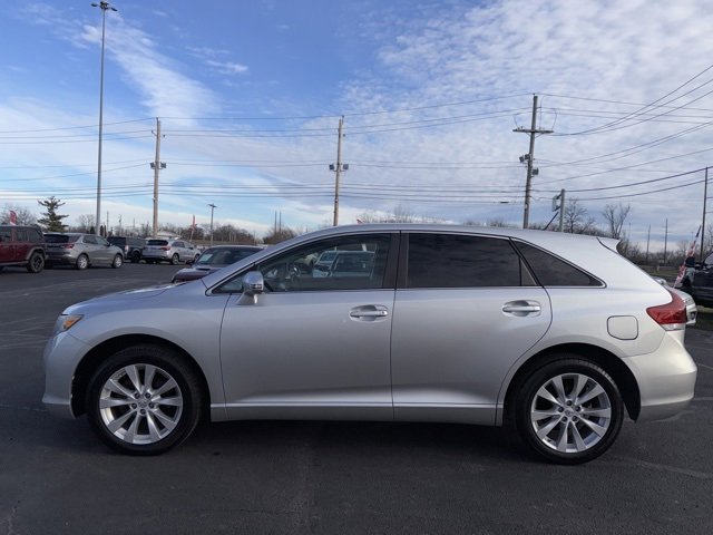 Used 2013 Toyota Venza LE image 4