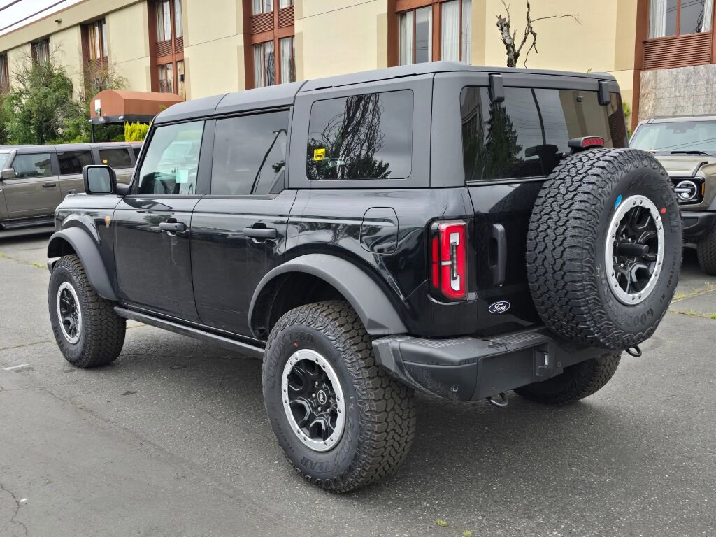 New 2026 Ford Bronco Badlands AWD/4WD image 3