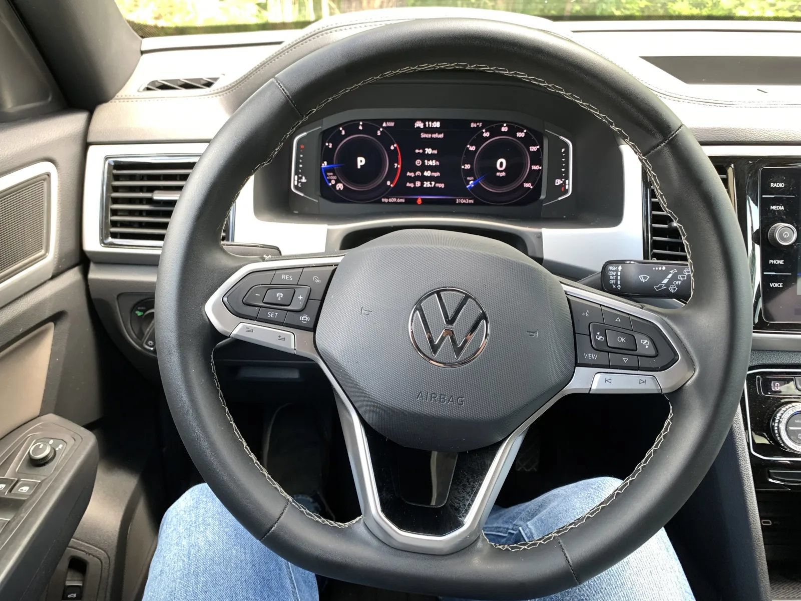 Used 2023 Volkswagen Atlas Cross Sport SE FWD image 12