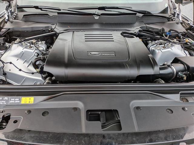 Used 2024 Land Rover Discovery Dynamic SE image 25