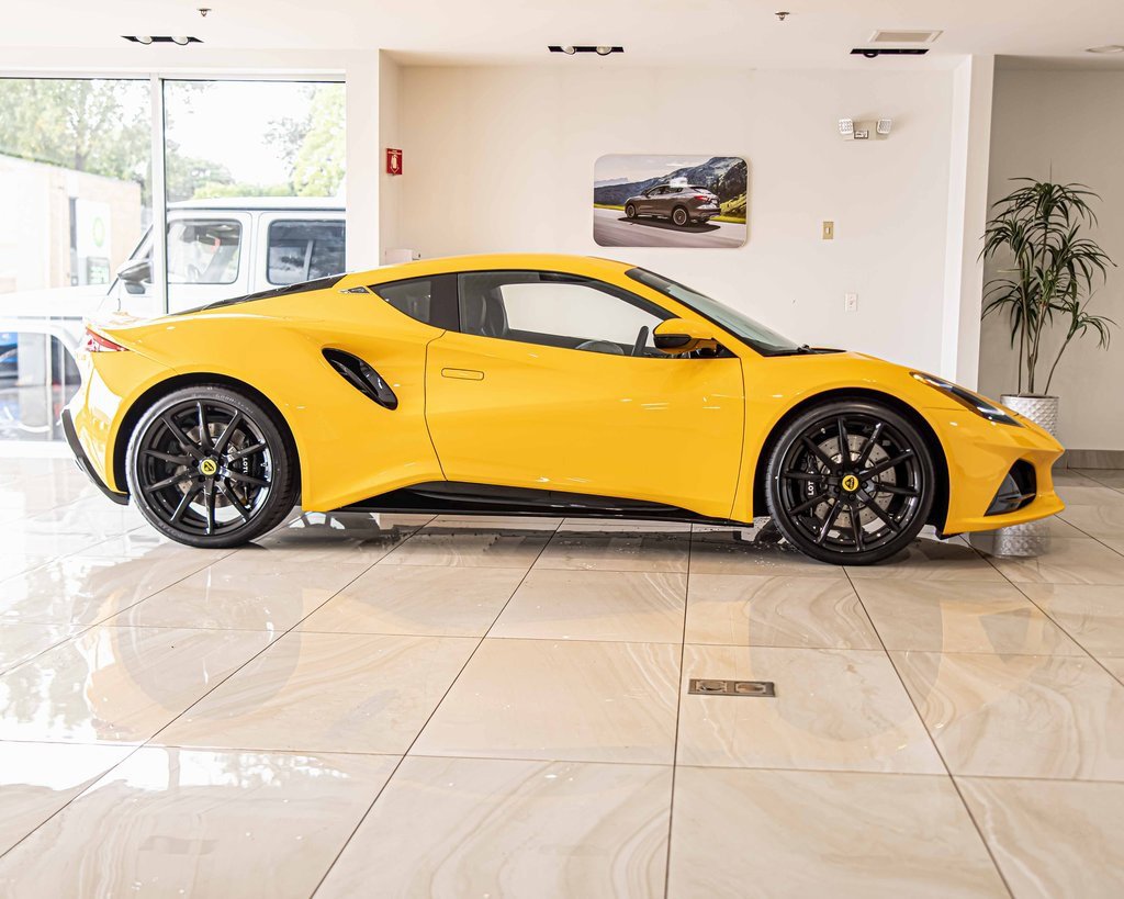 New 2025 Lotus Emira image 9