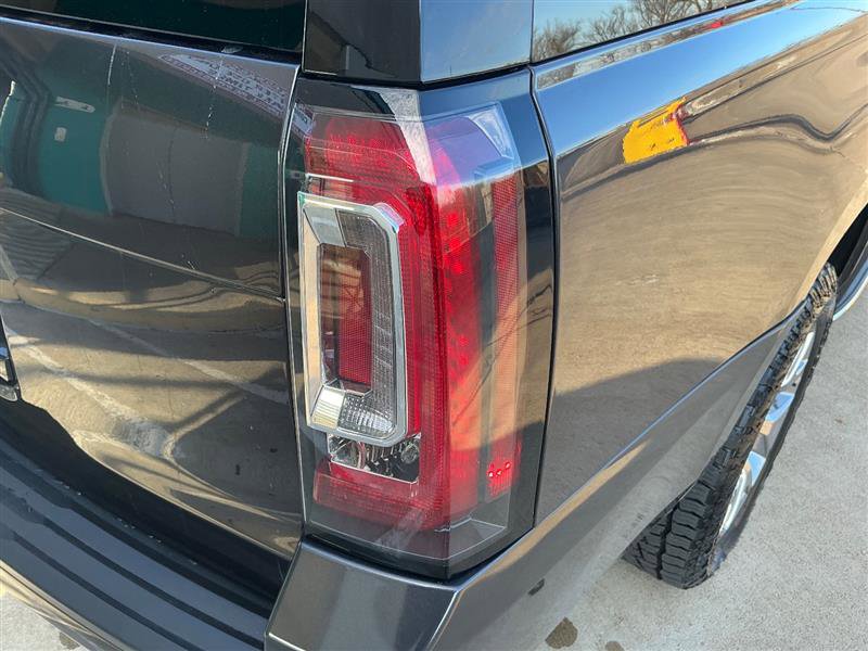 Used 2016 GMC Yukon XL SLT w/ Open Road Package image 20