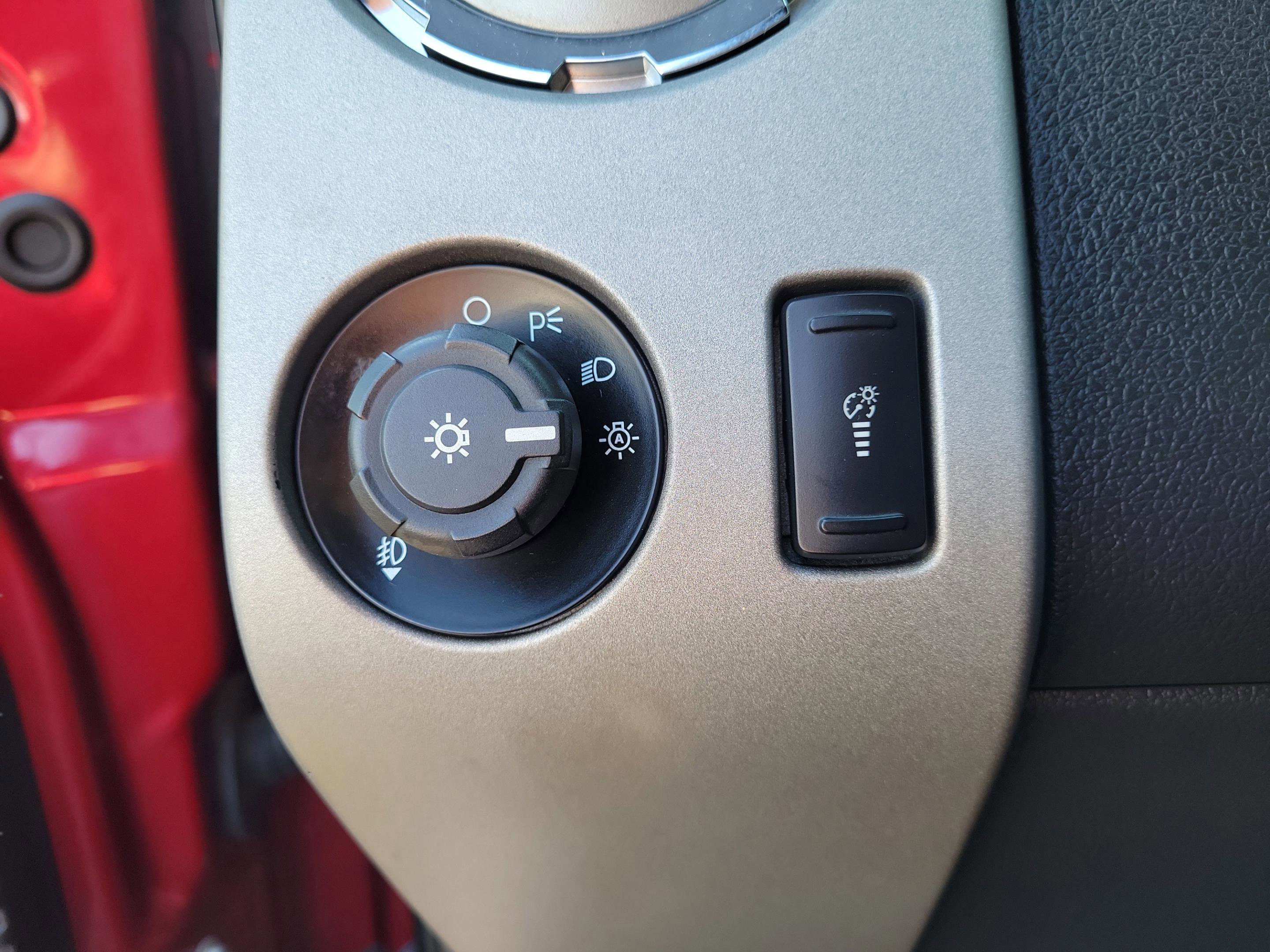 Used 2015 Ford F250 Lariat w/ Chrome Package image 20