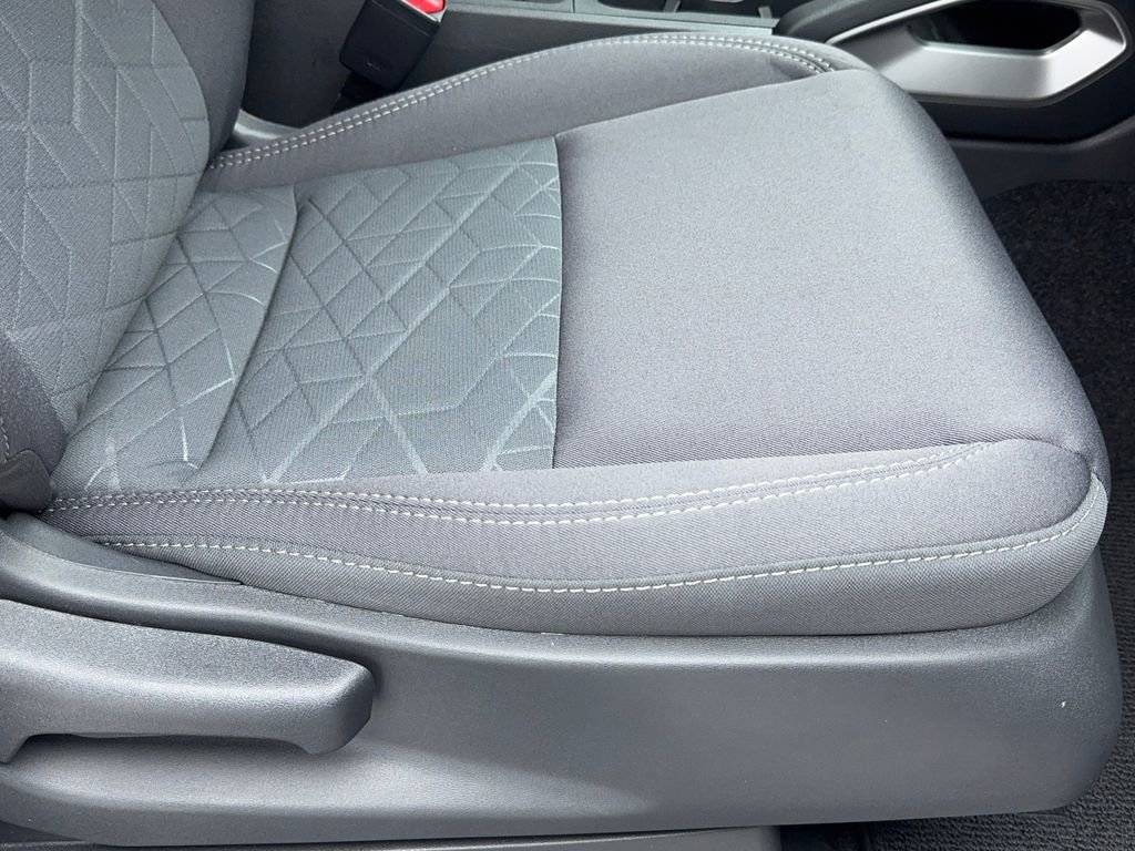 Used 2025 Nissan Frontier SV image 45