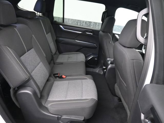 Used 2025 GMC Acadia Elevation image 8