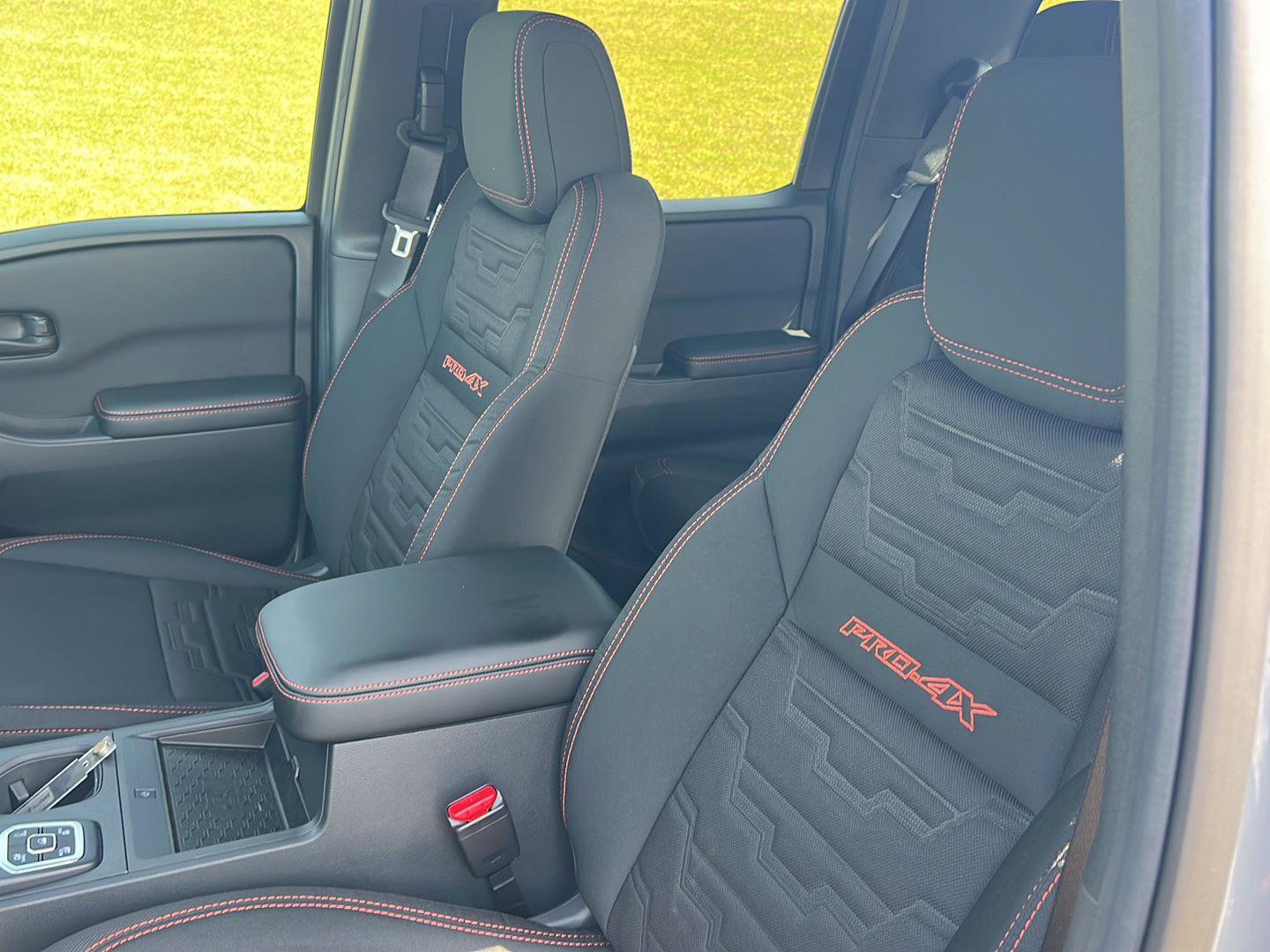 New 2026 Nissan Frontier PRO-4X w/ Pro-4x Convenience Package AWD/4WD image 30