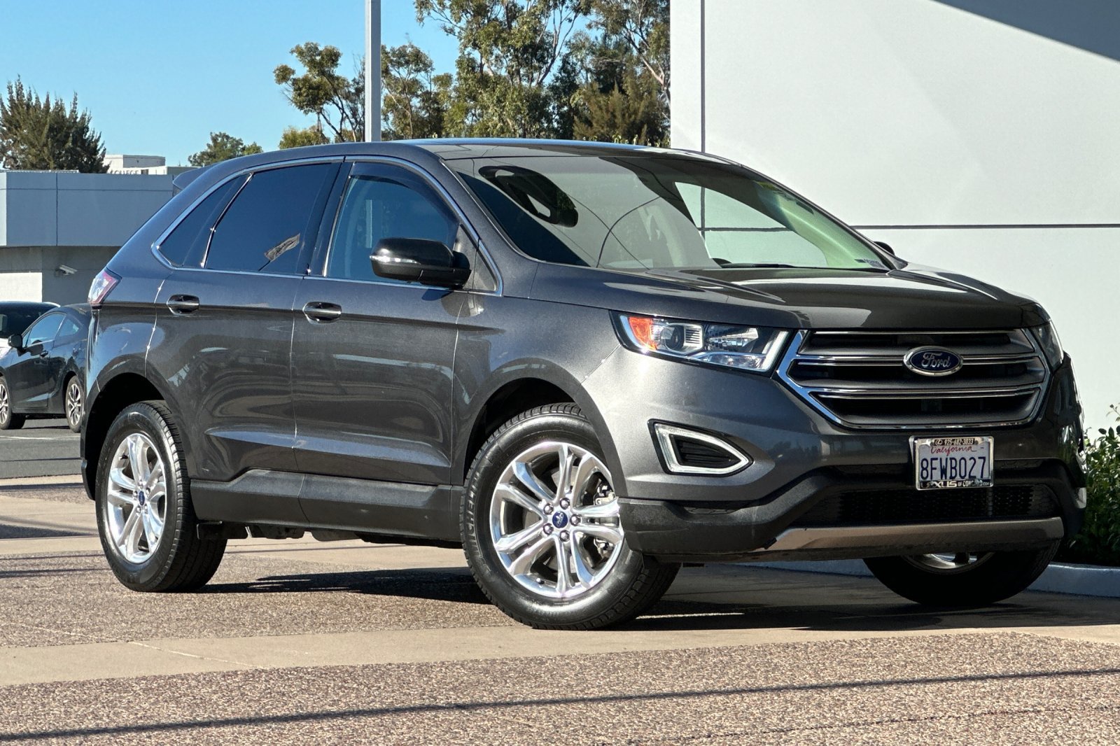 Used 2017 Ford Edge SEL w/ Equipment Group 201A AWD/4WD image 2