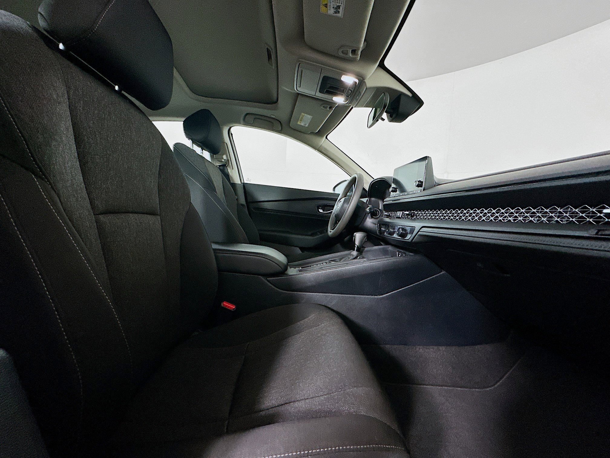 Used 2023 Honda Accord EX image 29