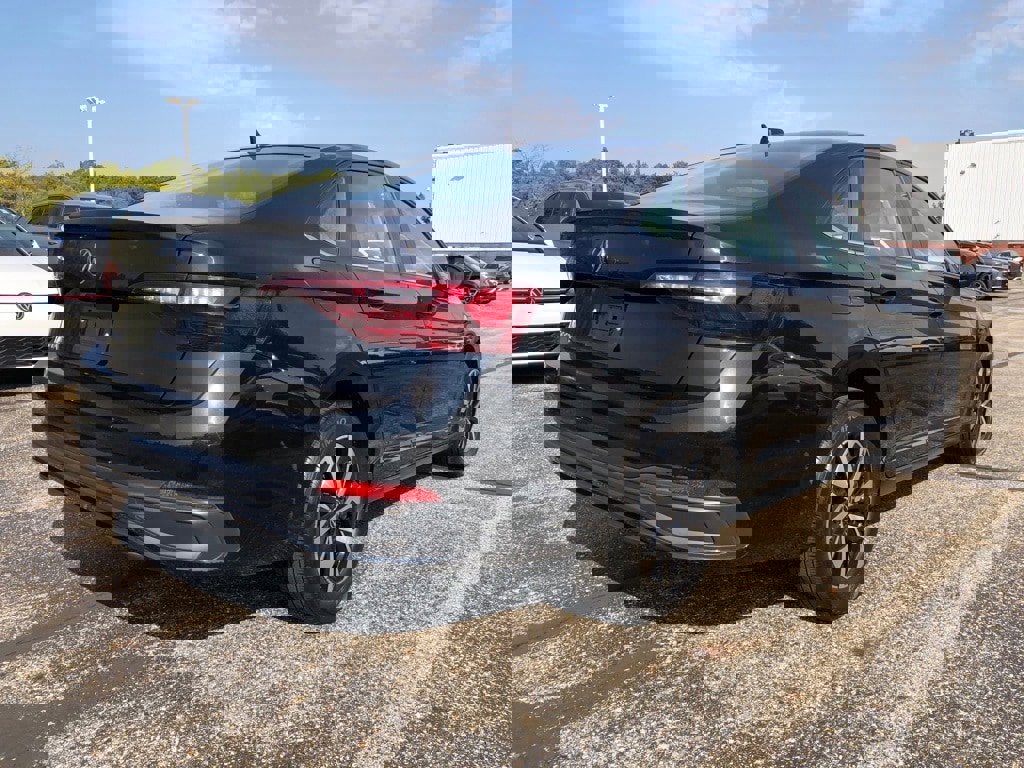 Used 2024 Volkswagen Jetta S image 6