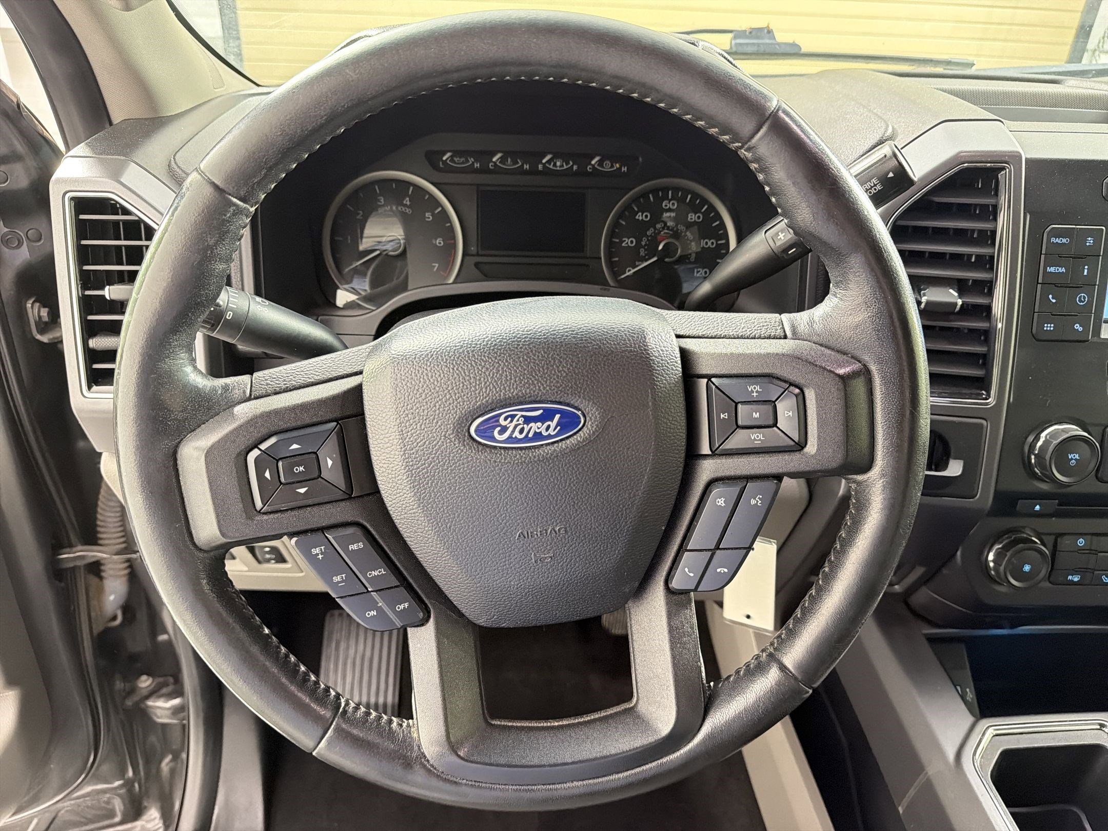 Used 2018 Ford F150 XLT w/ Equipment Group 301A Mid RWD image 17