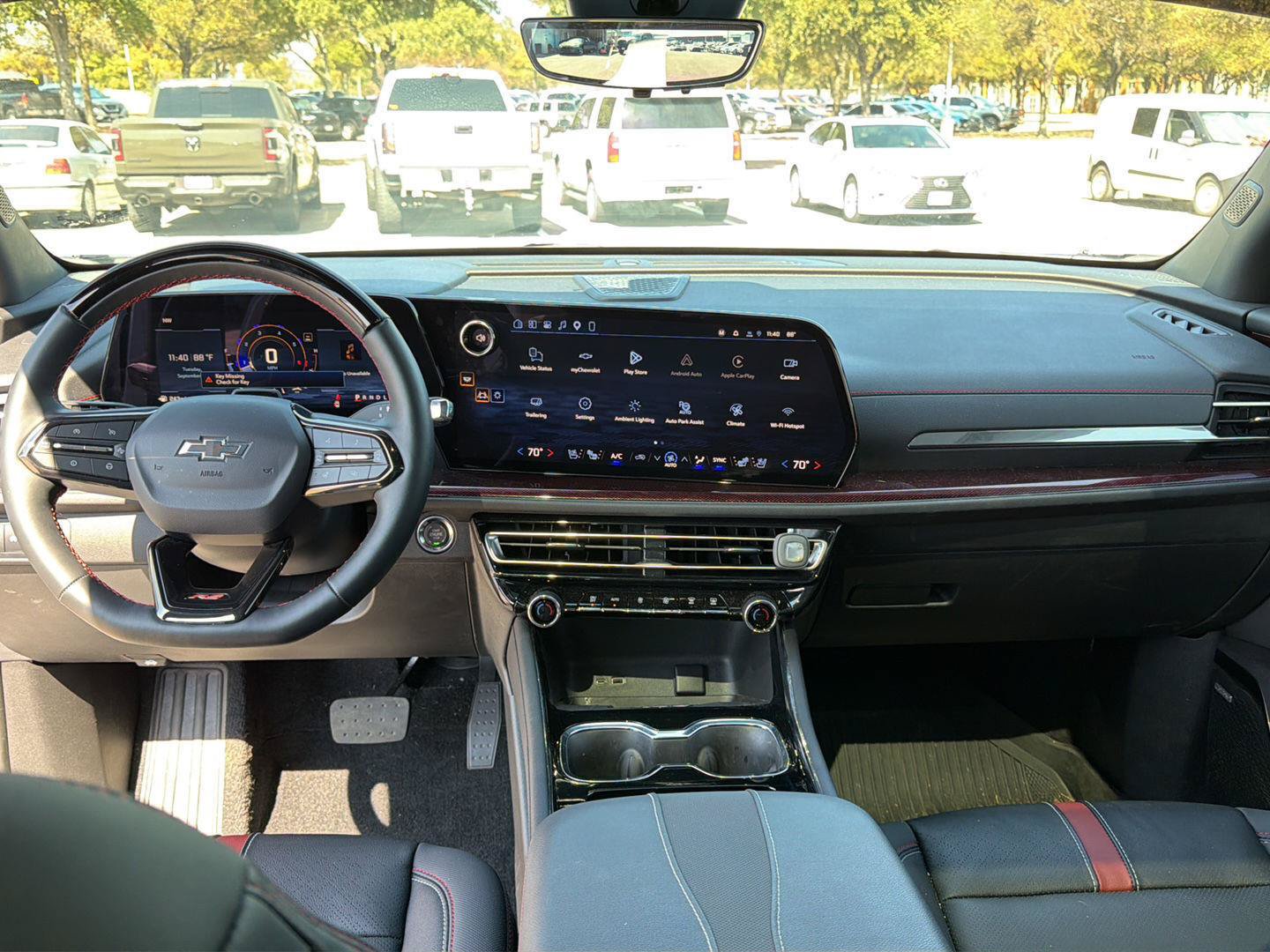 Used 2026 Chevrolet Traverse RS FWD image 13