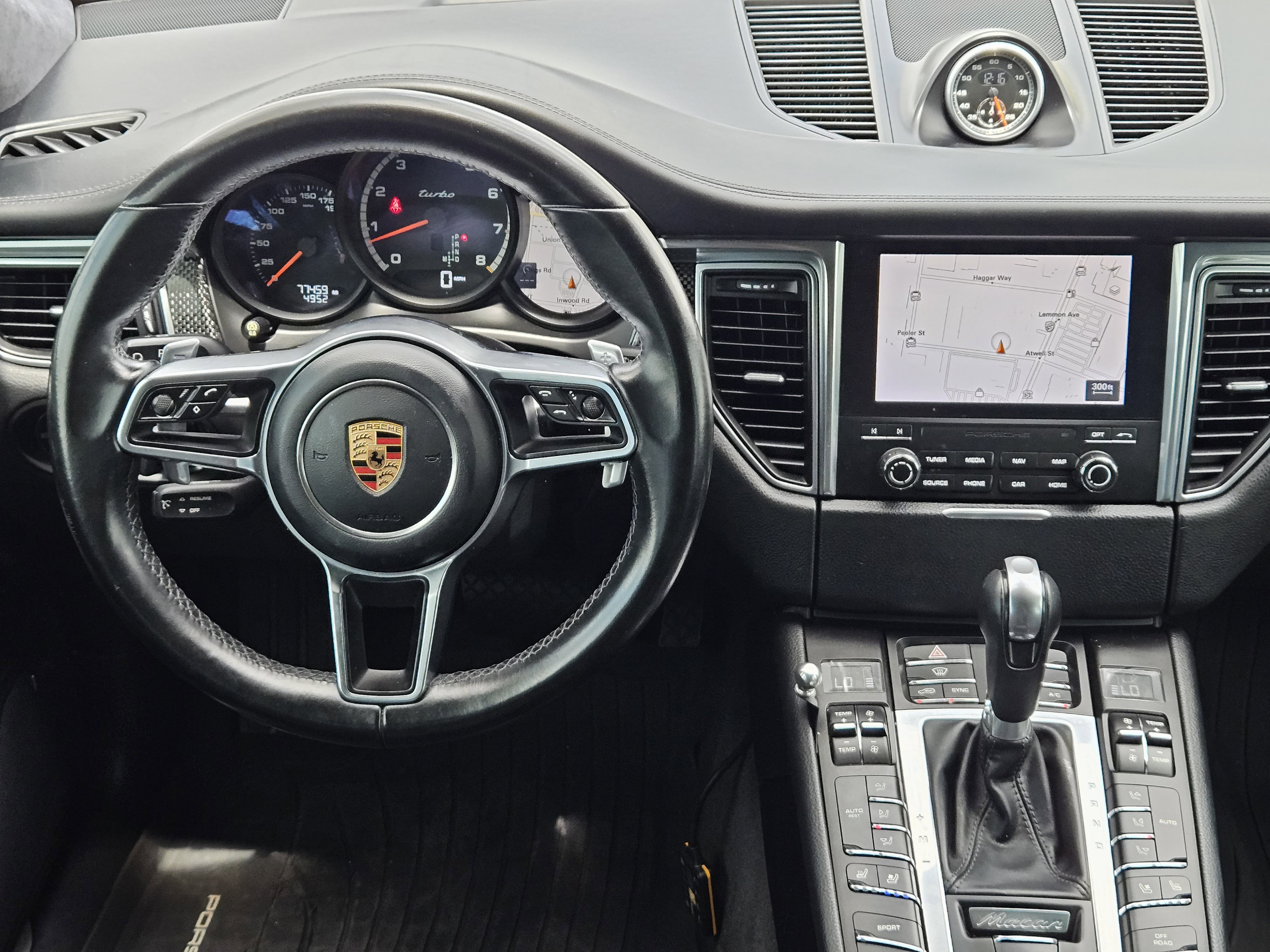 Used 2017 Porsche Macan Turbo AWD/4WD image 25