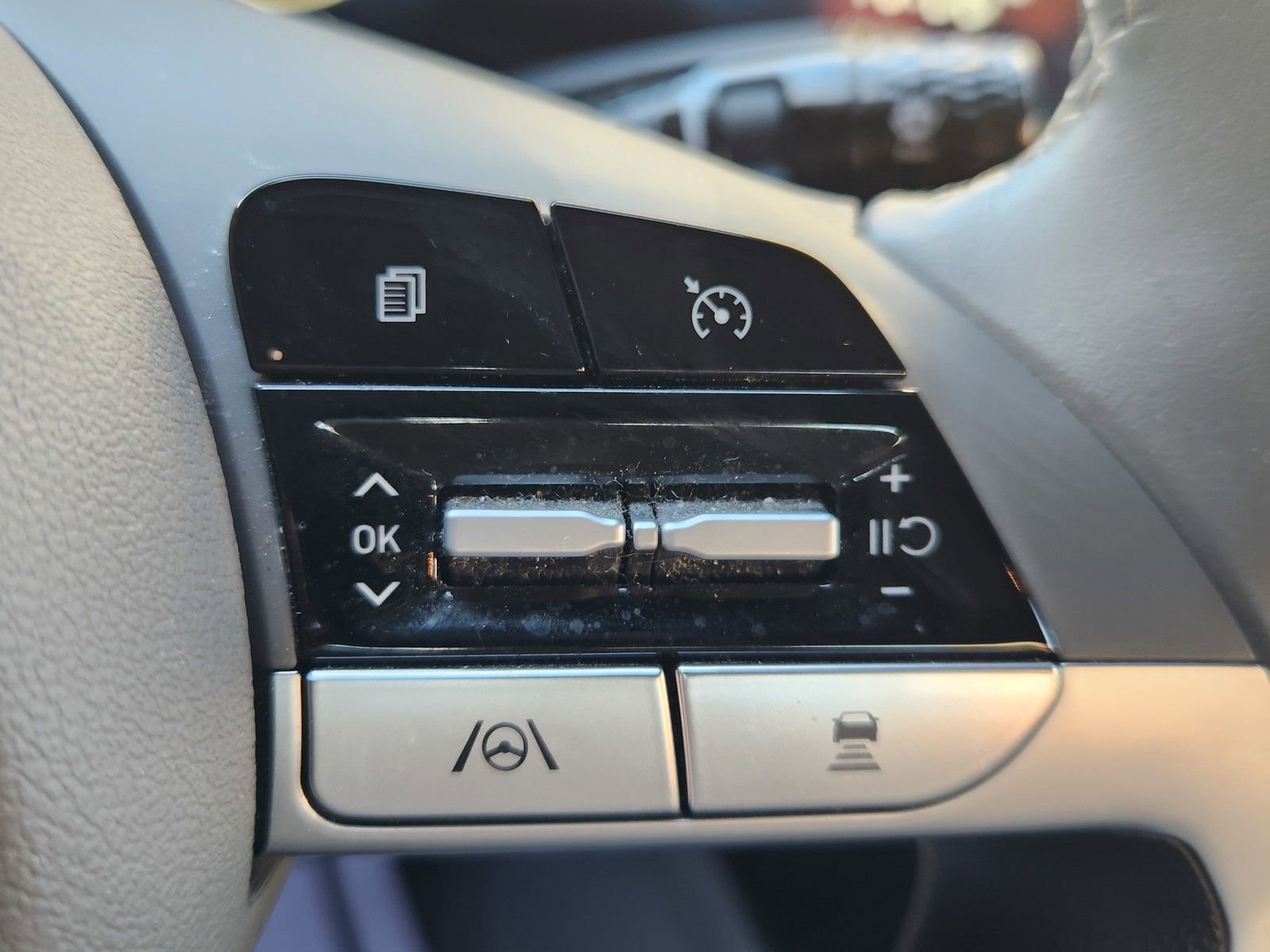 Certified 2023 Hyundai Elantra SEL w/ Convenience Package image 13