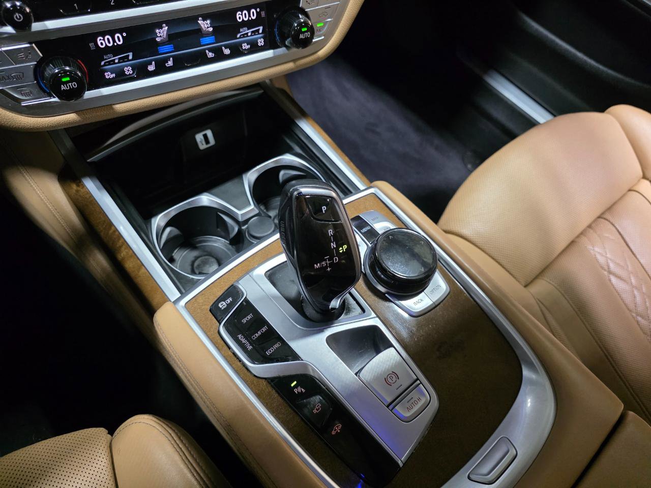 Used 2017 BMW 740i xDrive image 38