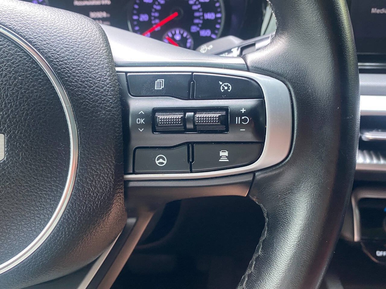 Used 2023 Kia K5 GT-Line w/ GT-Line Premium Package FWD image 23