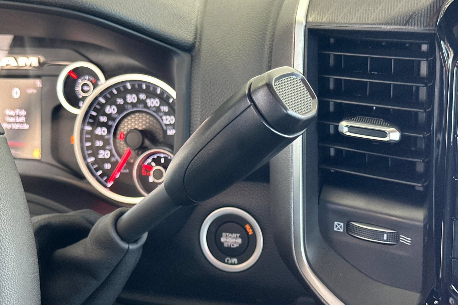 New 2026 RAM 2500 Big Horn AWD/4WD image 22