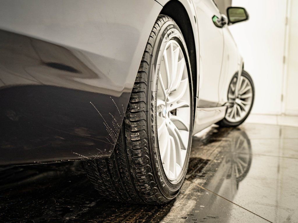 Used 2014 BMW 535d Sedan image 45